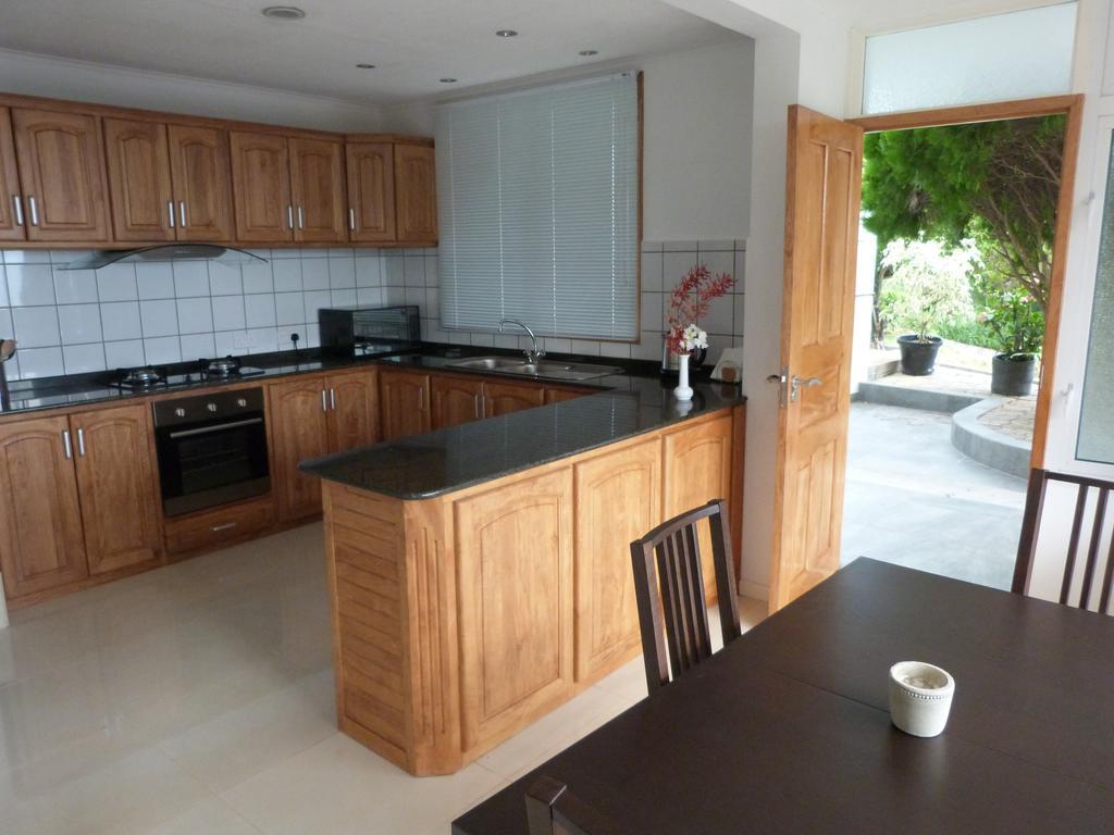Sunset Bay Apartment Glacis  Bilik gambar